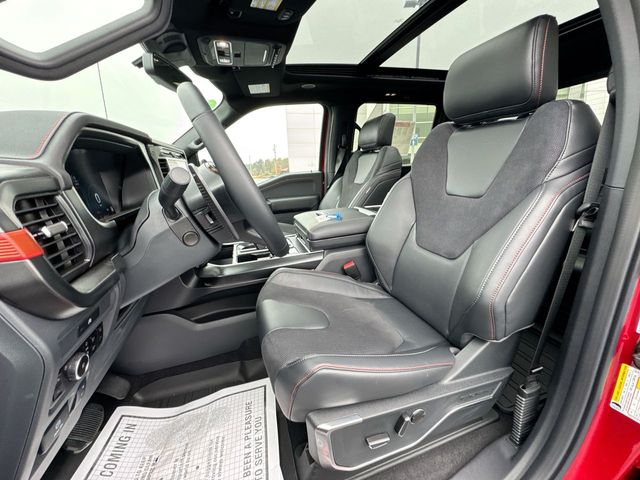 2025 Ford F-150 Raptor - Photo 11