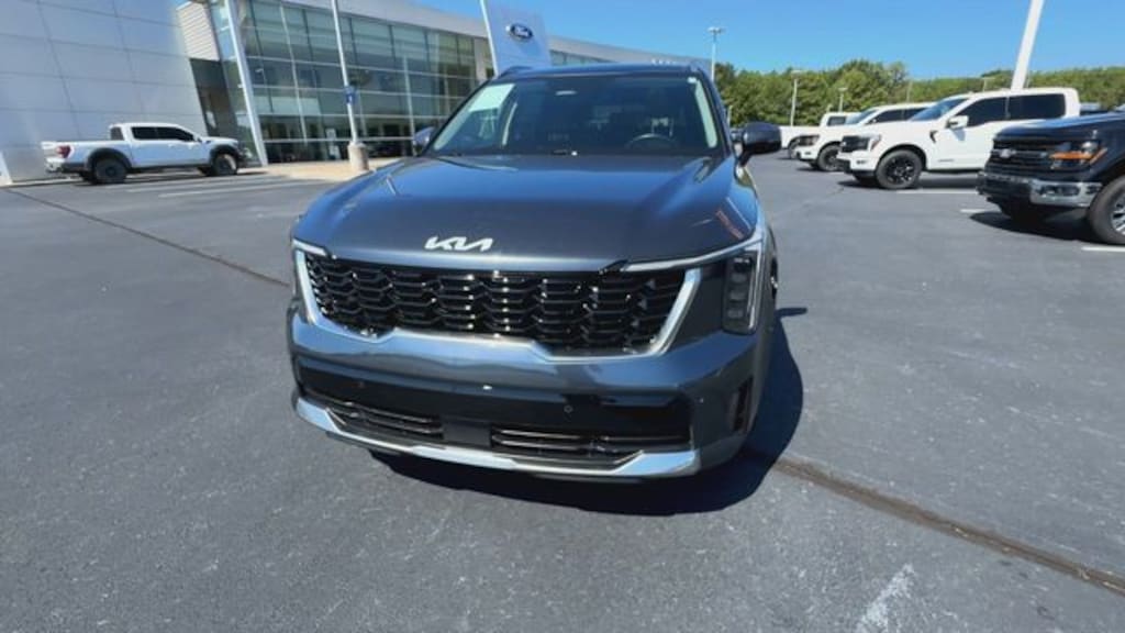 Certified 2025 Kia Sorento S SUV