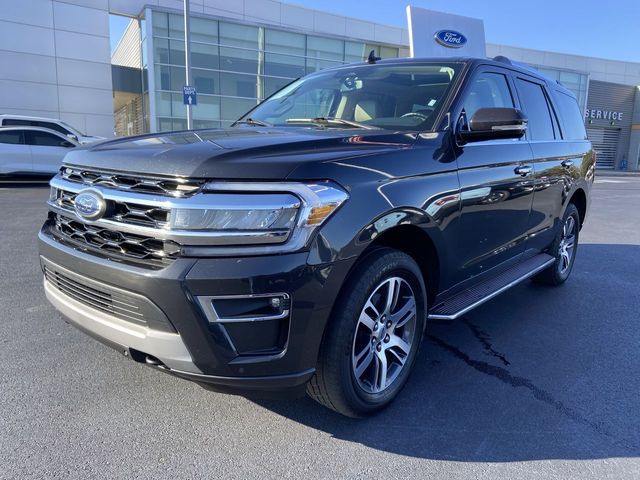 2023 Ford Expedition Limited 4X4's photo