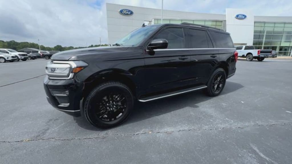 Used 2023 Ford Expedition XLT SUV