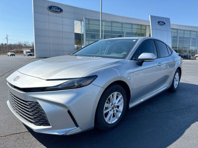 2025 Toyota Camry LE Sedan