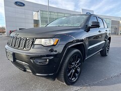 Used 2022 Jeep Grand Cherokee WK Laredo X SUV near Stuttgart, AR