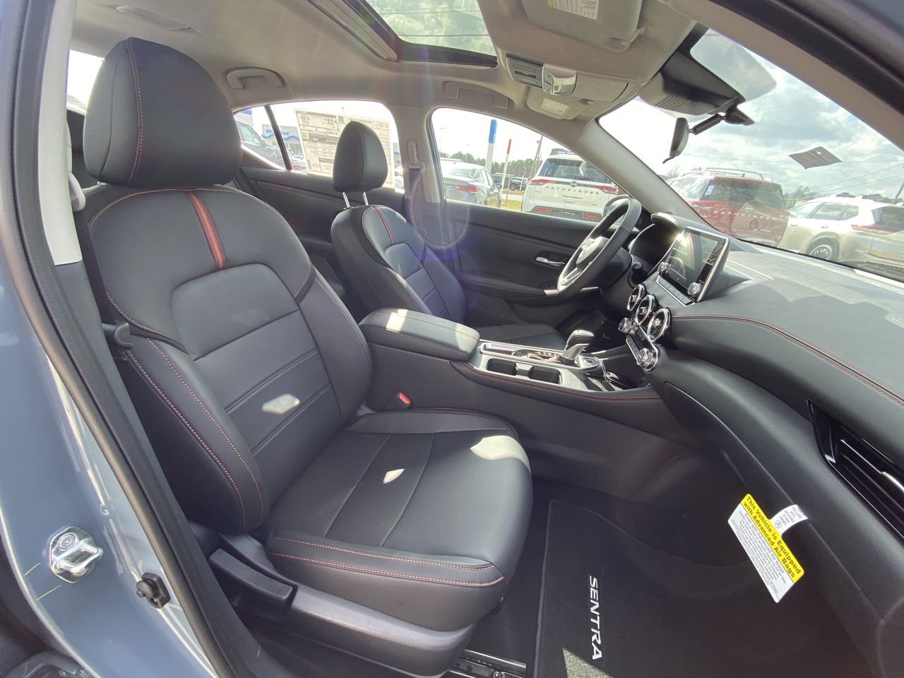 2025 Nissan Sentra SR - Photo 26