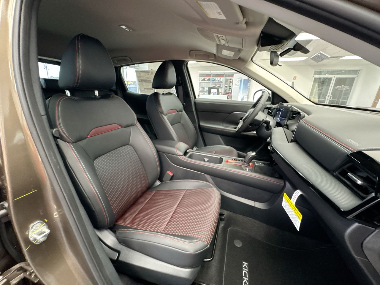 2026 Nissan KICKS SR - Photo 24