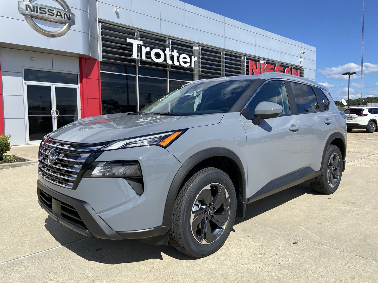 2026 Nissan Rogue SV's photo