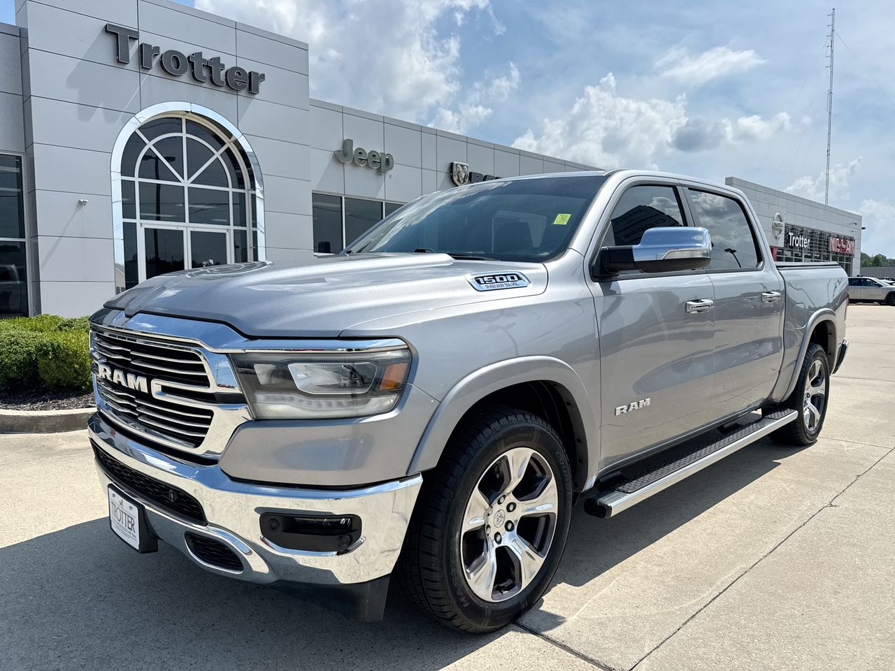 2019 RAM 1500 Laramie Crew Cab 5'7's photo