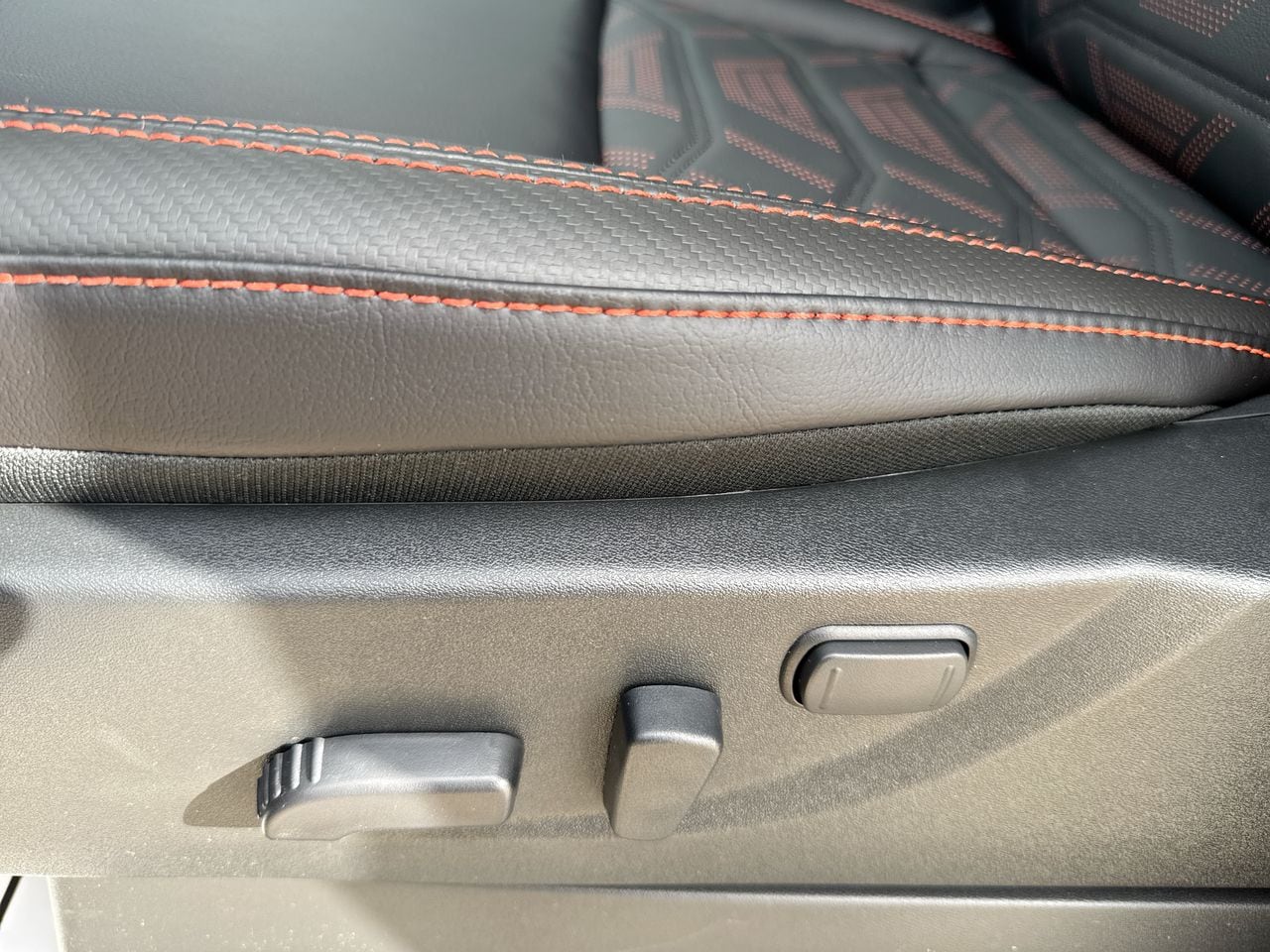 2026 Nissan Frontier PRO-X - Photo 12