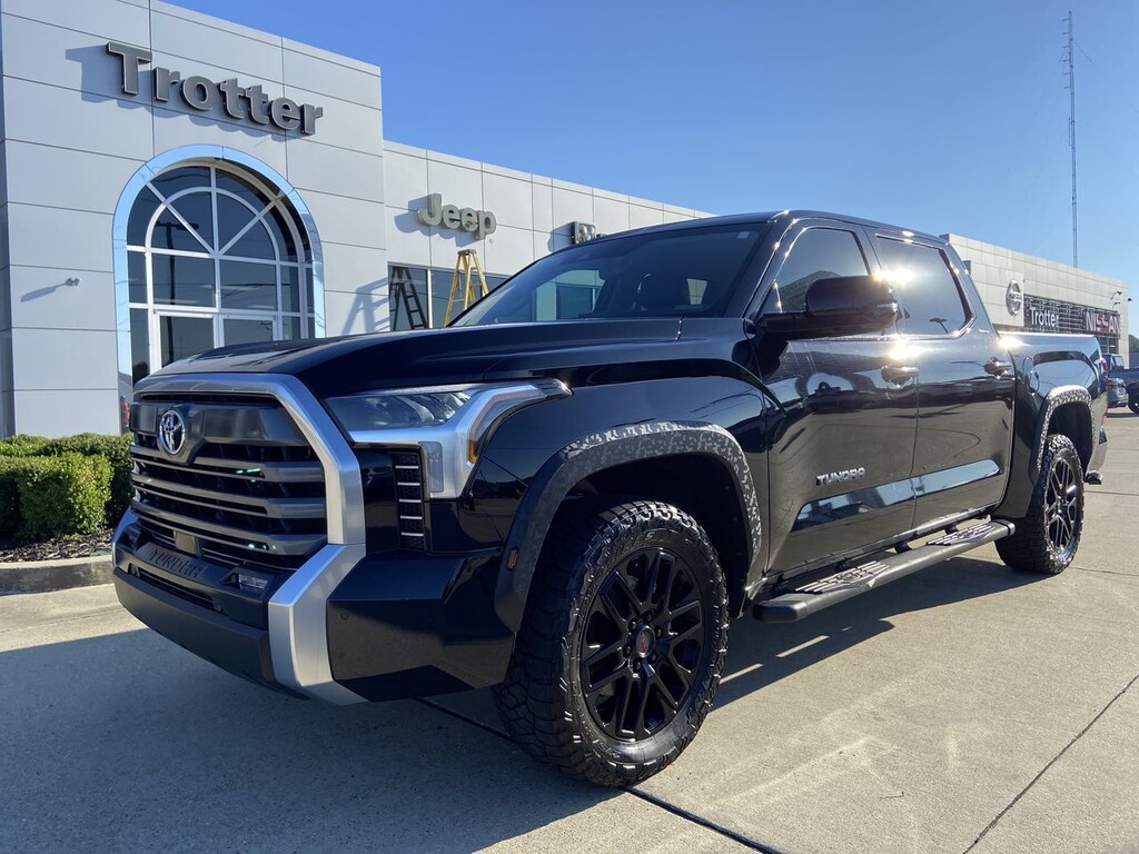 Used 2024 Toyota Tundra Limited (A10) 4x4 CrewMax 5.5 ft. box 145.7 in. WB