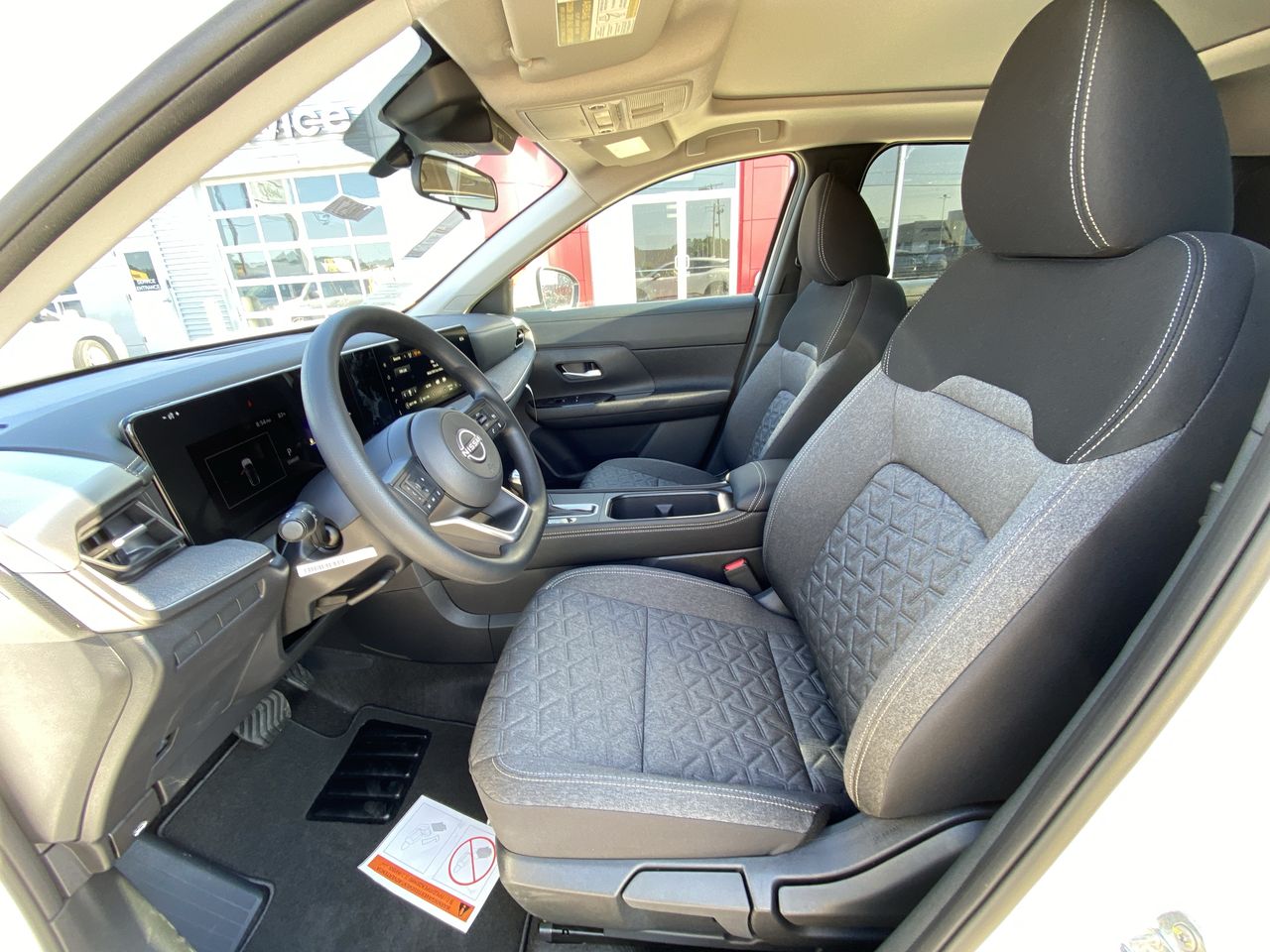 2025 Nissan Kicks SV AWD - Photo 11