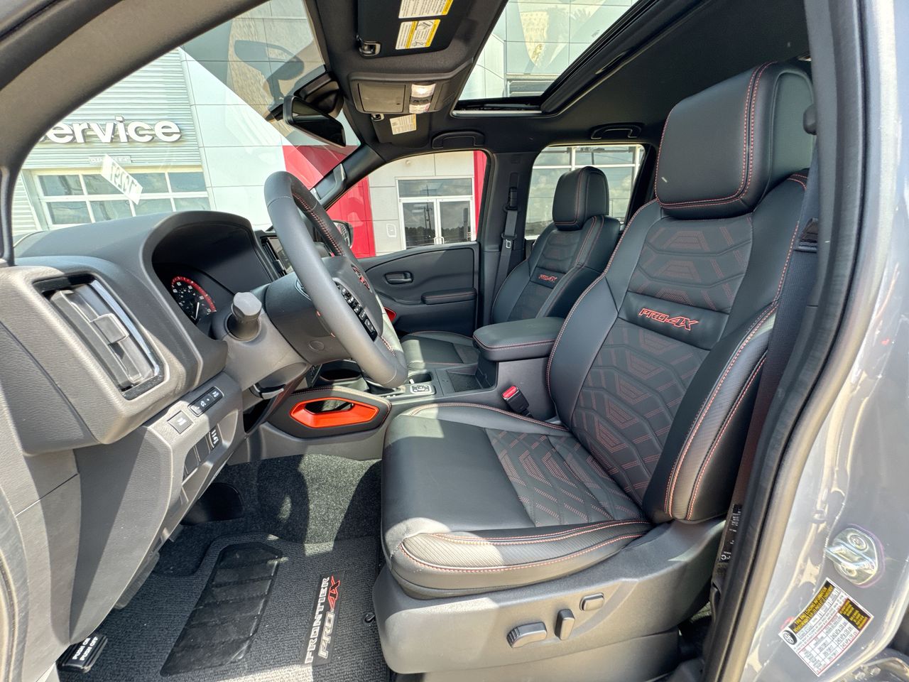 2026 Nissan Frontier PRO-4X - Photo 11