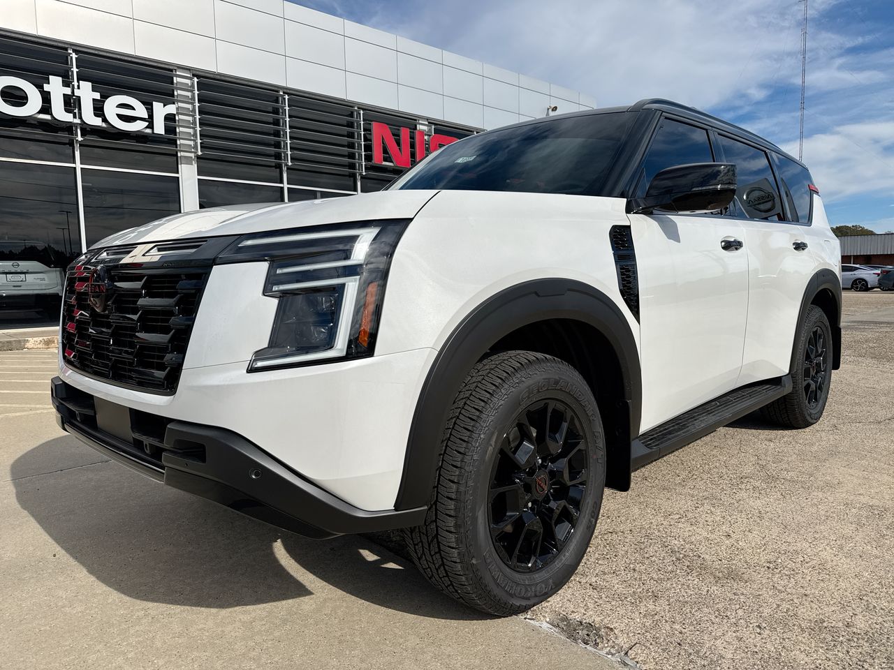 2026 Nissan Armada PRO-4X's photo