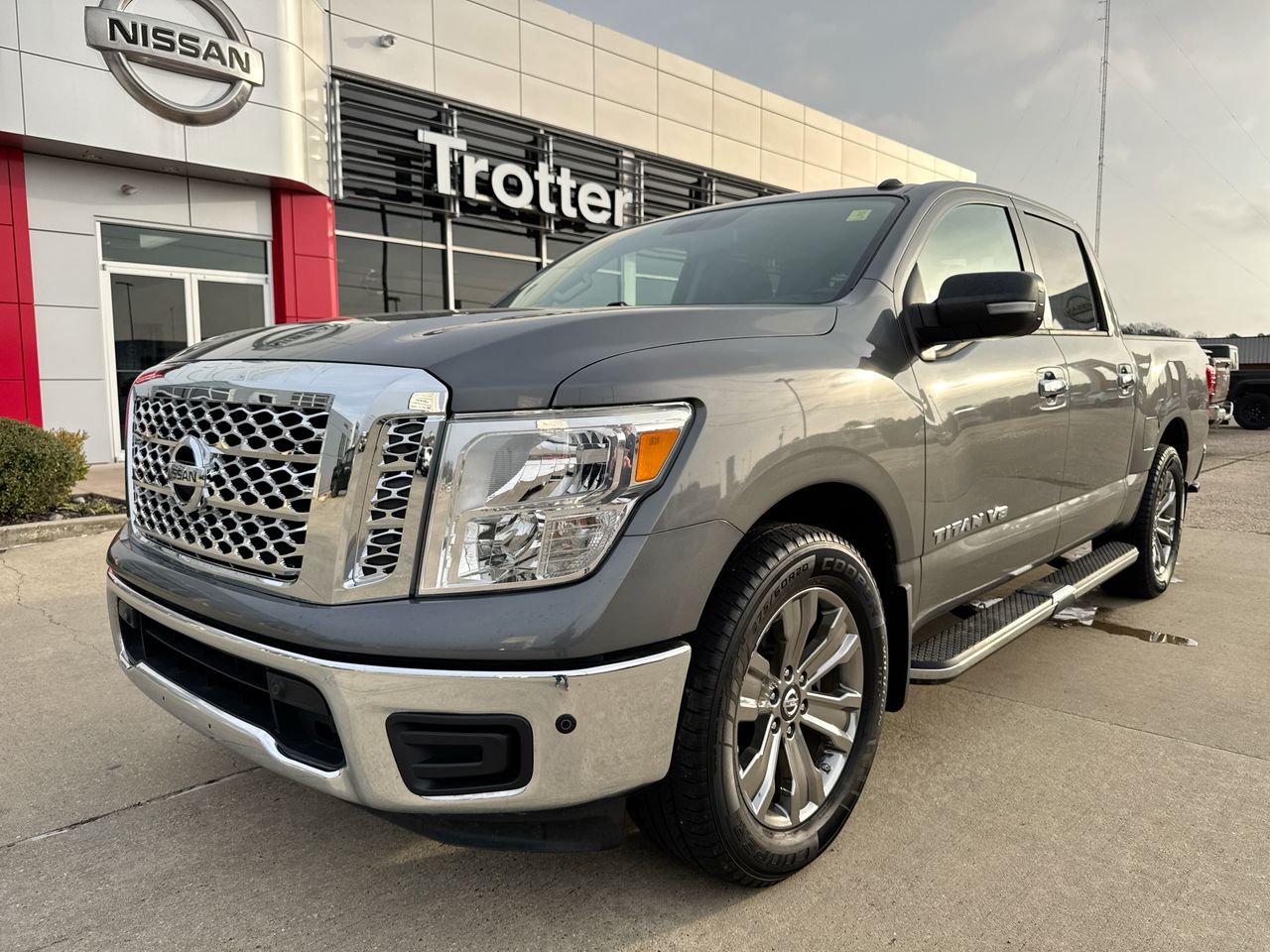 2019 Nissan Titan SV