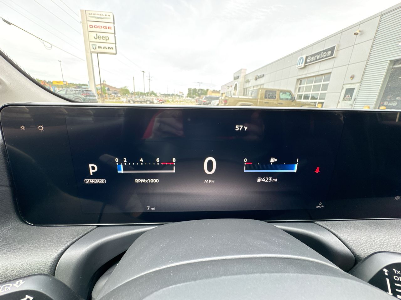 2026 Nissan Sentra SR - Photo 13