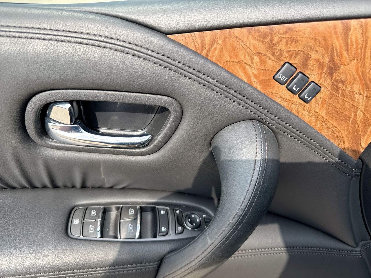 2023 Nissan Armada SL - Photo 13