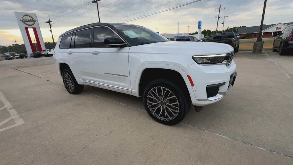 Used 2024 Jeep Grand Cherokee L Summit 4x4