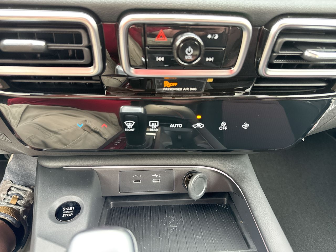 2026 Nissan Sentra SR - Photo 16