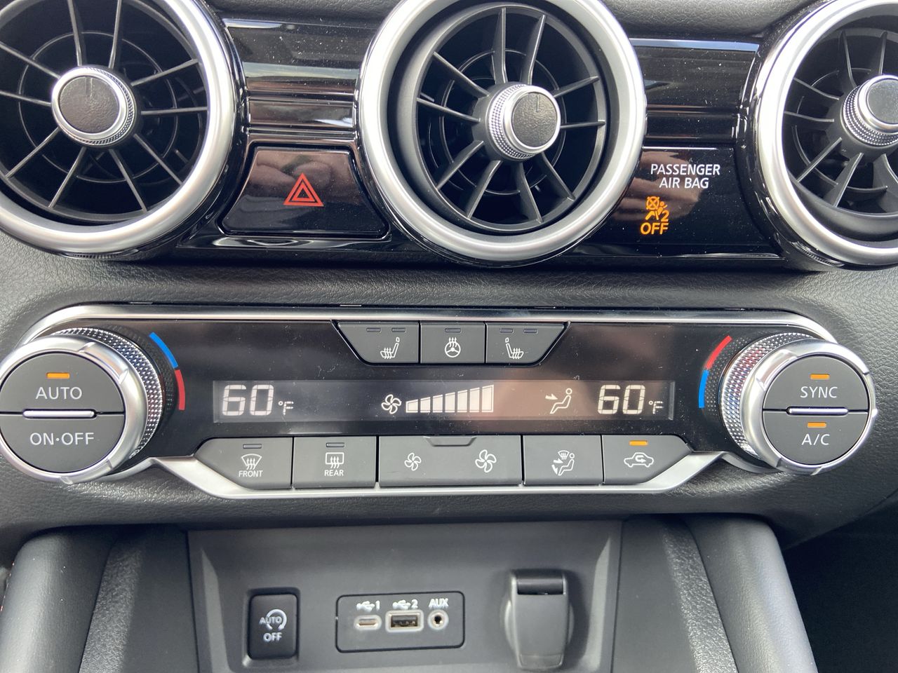 2025 Nissan Sentra SR - Photo 19