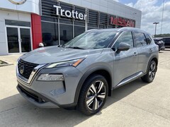 Used 2021 Nissan Rogue SL near Stuttgart, AR
