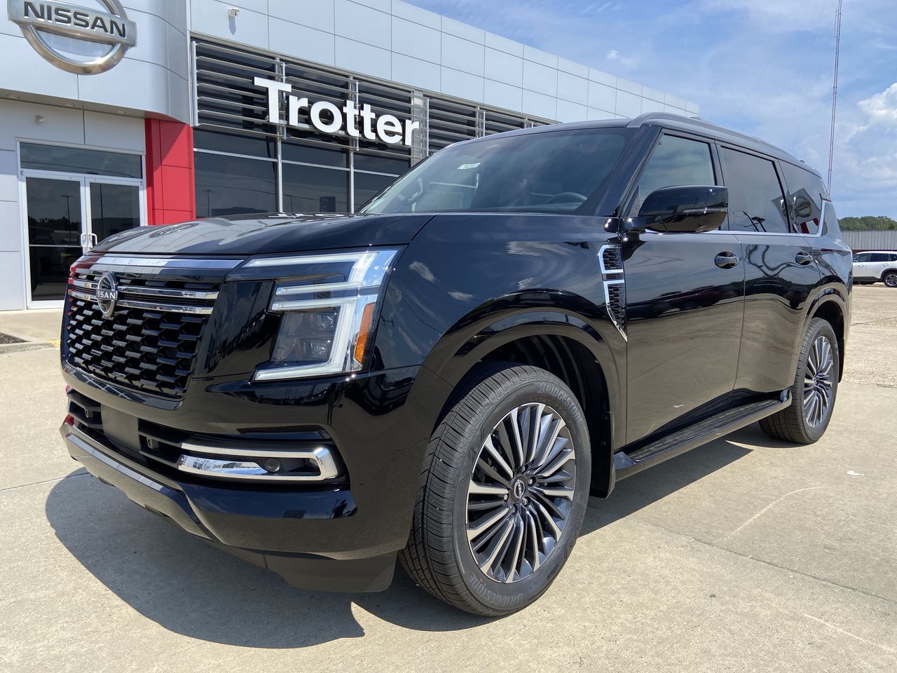 2026 Nissan Armada Platinum Reserve's photo