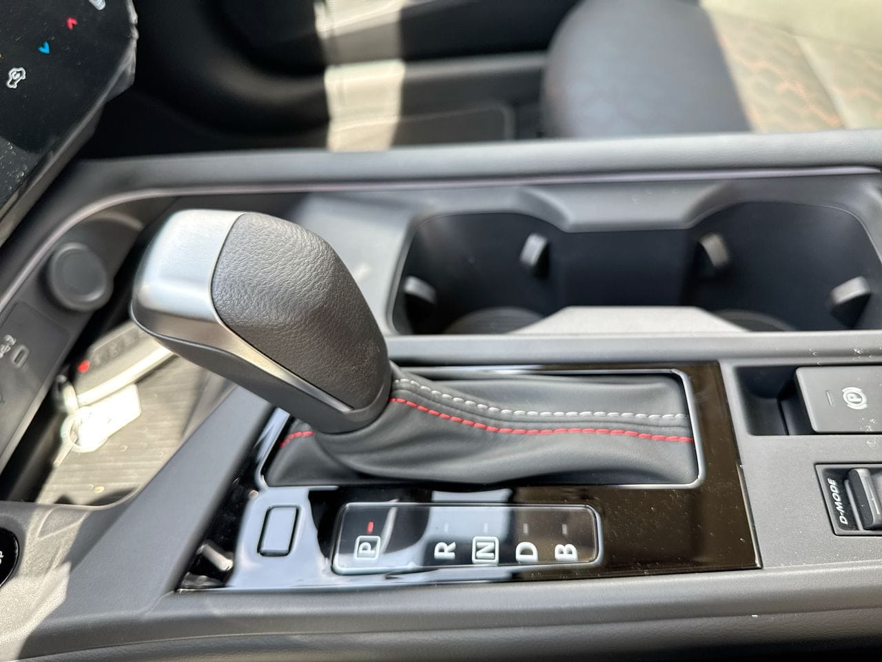 2026 Nissan Sentra SR - Photo 19