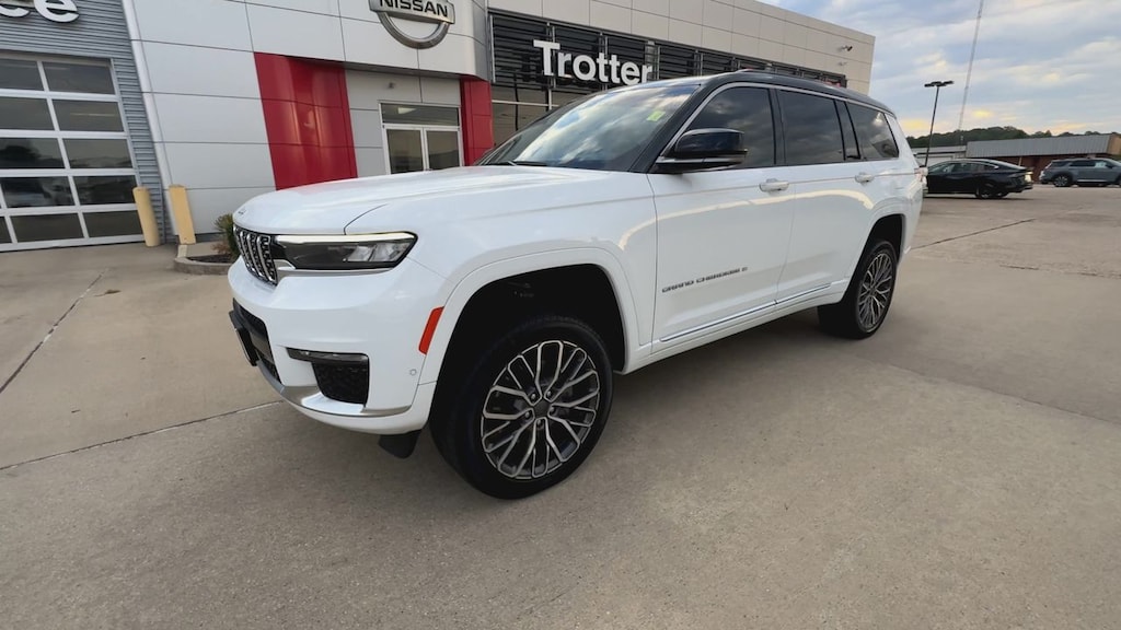 Used 2024 Jeep Grand Cherokee L Summit 4x4