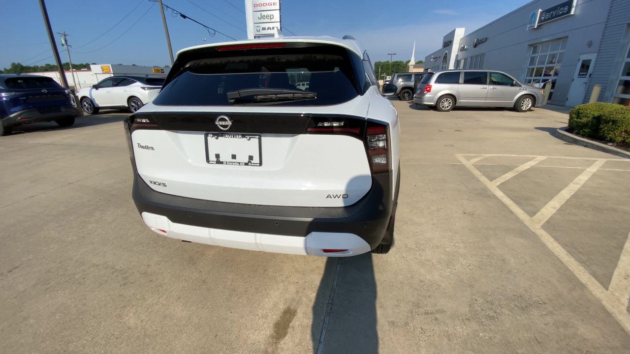2025 Nissan Kicks SV AWD - Photo 7