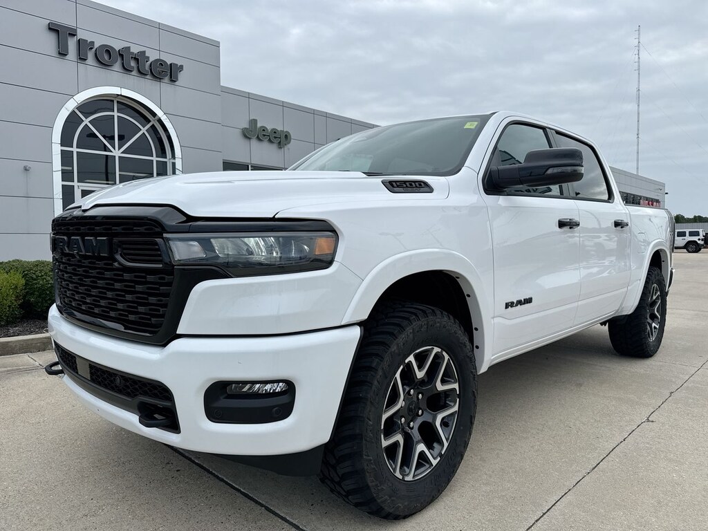 Used 2025 RAM 1500 Big Horn/Lone Star 4x4 Crew Cab 144.5 in. WB