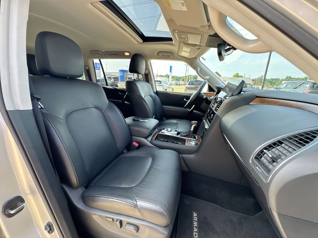 2023 Nissan Armada SL - Photo 27