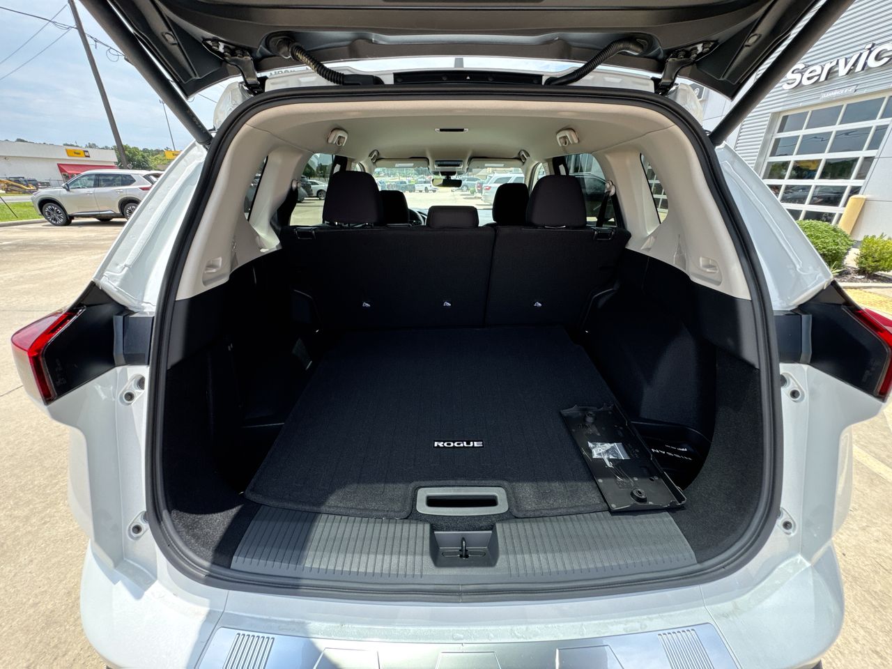 2026 Nissan Rogue SV - Photo 23