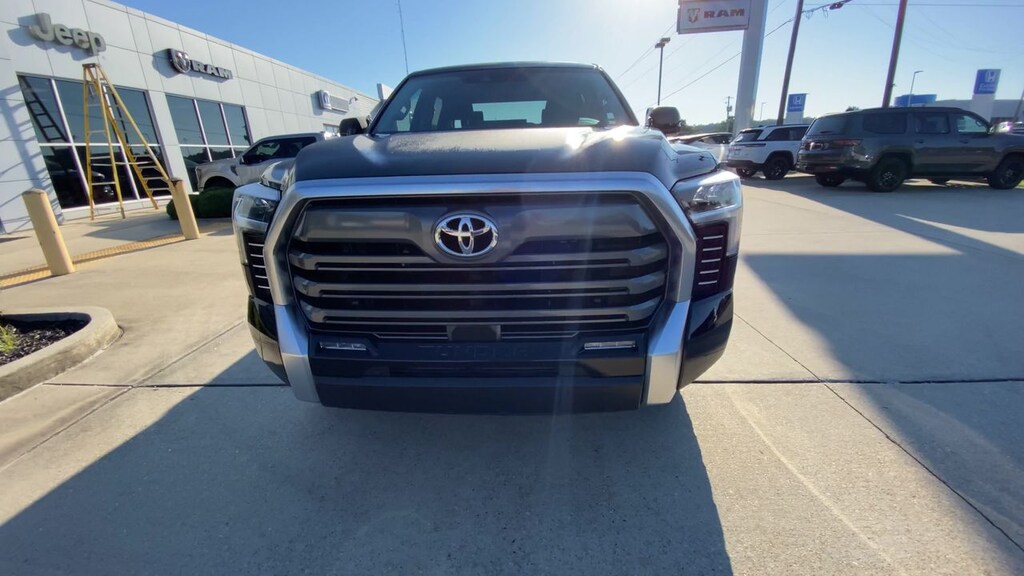 Used 2024 Toyota Tundra Limited (A10) 4x4 CrewMax 5.5 ft. box 145.7 in. WB