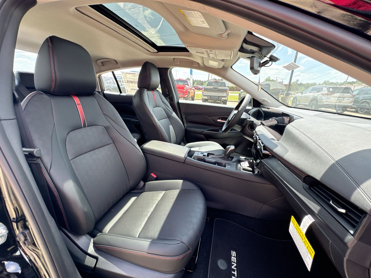 2026 Nissan Sentra SR - Photo 25