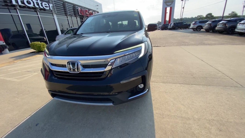 Used 2020 Honda Pilot Touring 7 Passenger (A9) Front-wheel Drive