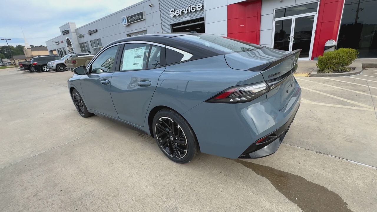 2026 Nissan Sentra SR - Photo 6