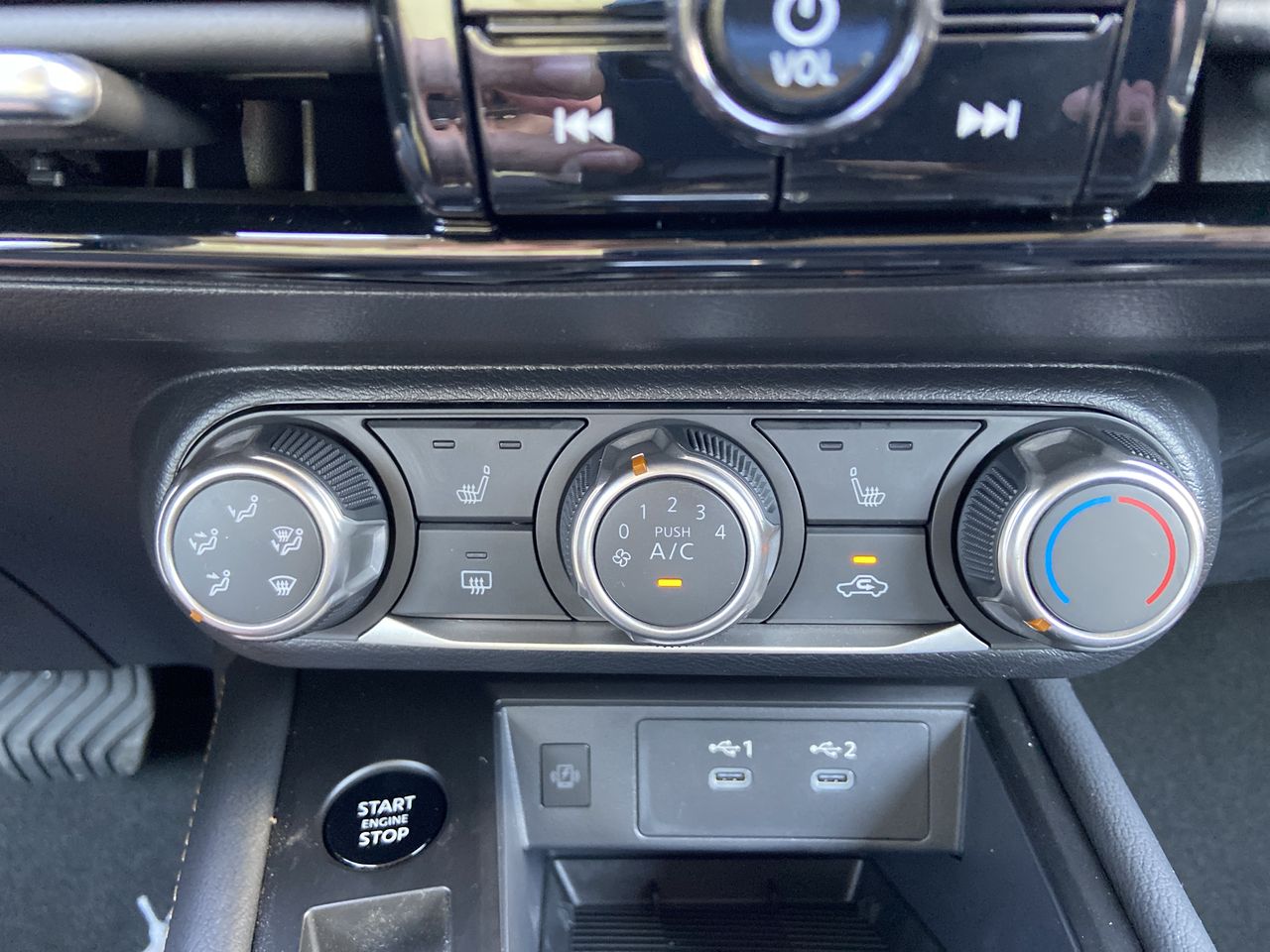 2025 Nissan Kicks SV AWD - Photo 19