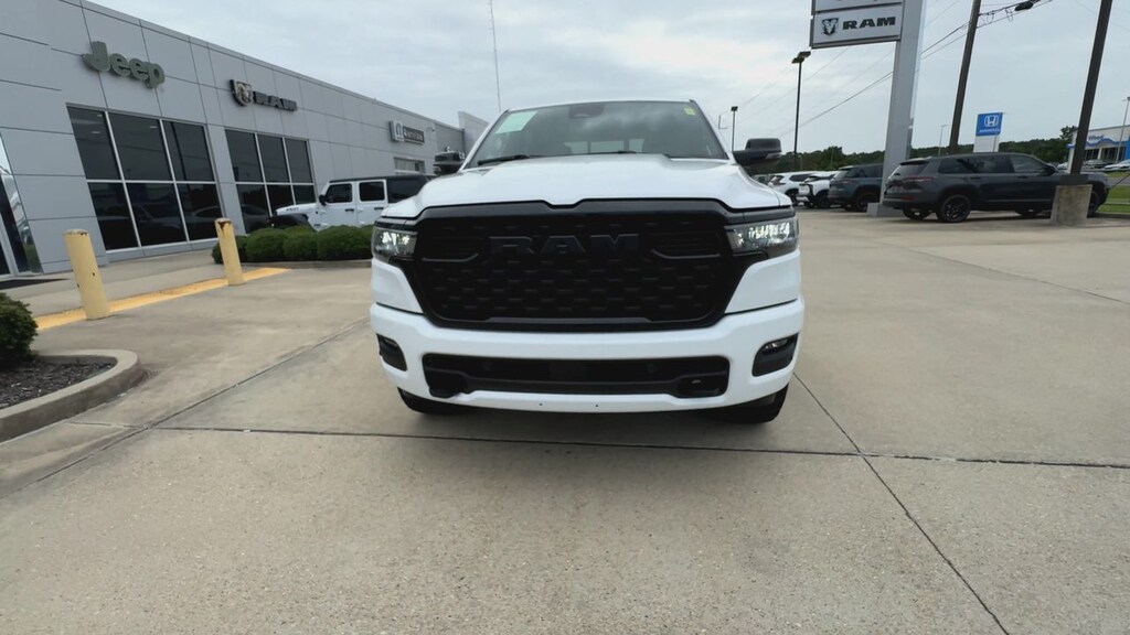 Used 2025 RAM 1500 Big Horn/Lone Star 4x4 Crew Cab 144.5 in. WB