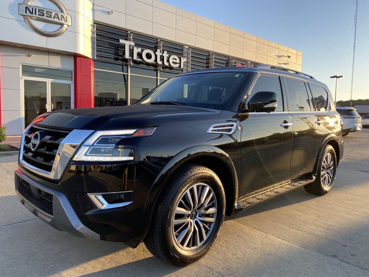 2023 Nissan Armada SL's photo