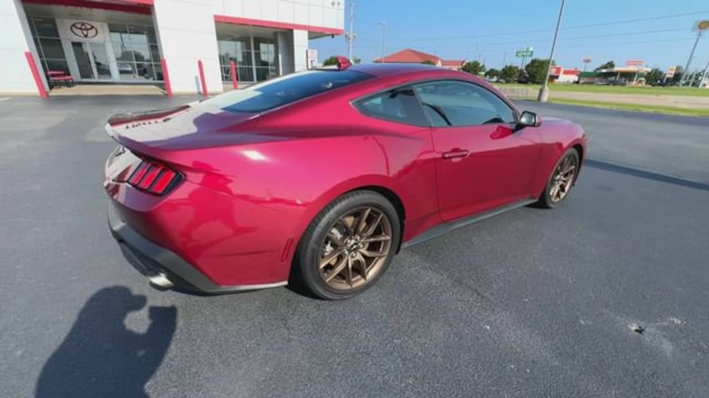 Used 2025 Ford Mustang Coupe