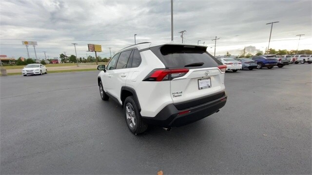 Used 2022 Toyota RAV4 XLE with VIN 2T3W1RFV1NW192062 for sale in Pine Bluff, AR