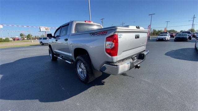 Used 2014 Toyota Tundra SR5 with VIN 5TFDW5F14EX337556 for sale in Little Rock