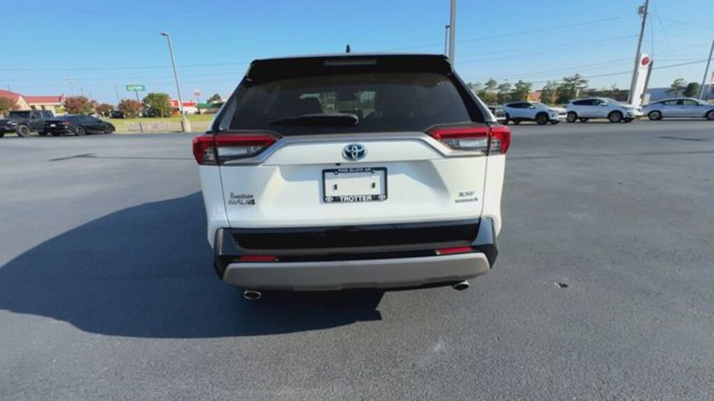 Used 2022 Toyota RAV4 Hybrid XSE SUV