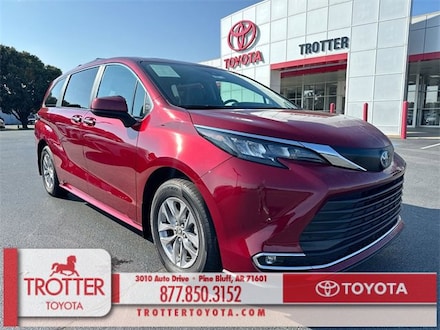 2024 Toyota Sienna XLE 7 Passenger Van Passenger Van