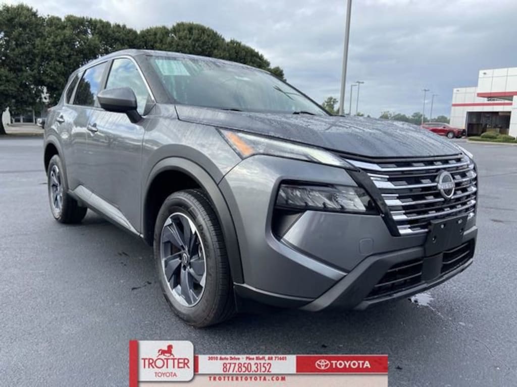 Used 2024 Nissan Rogue SV SUV