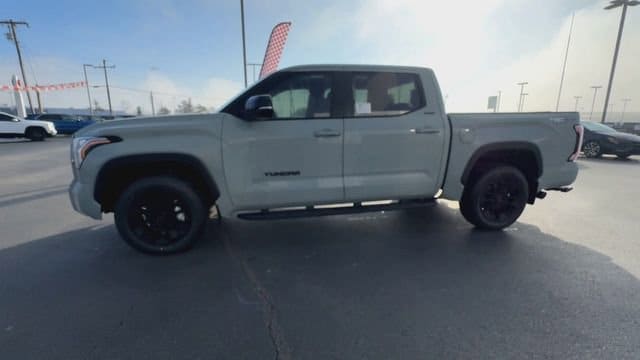 2026 Toyota Tundra Limited - Photo 8