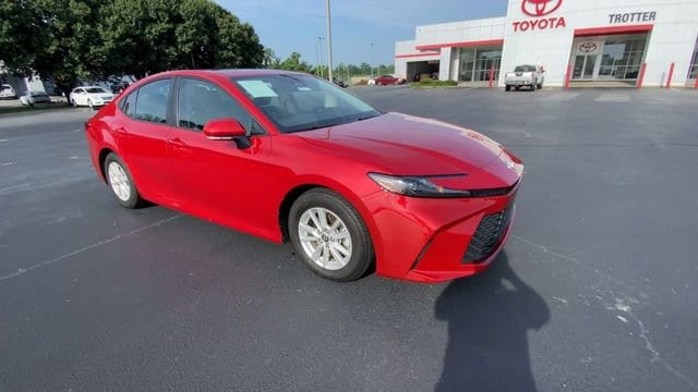2025 Toyota Camry LE - Photo 6