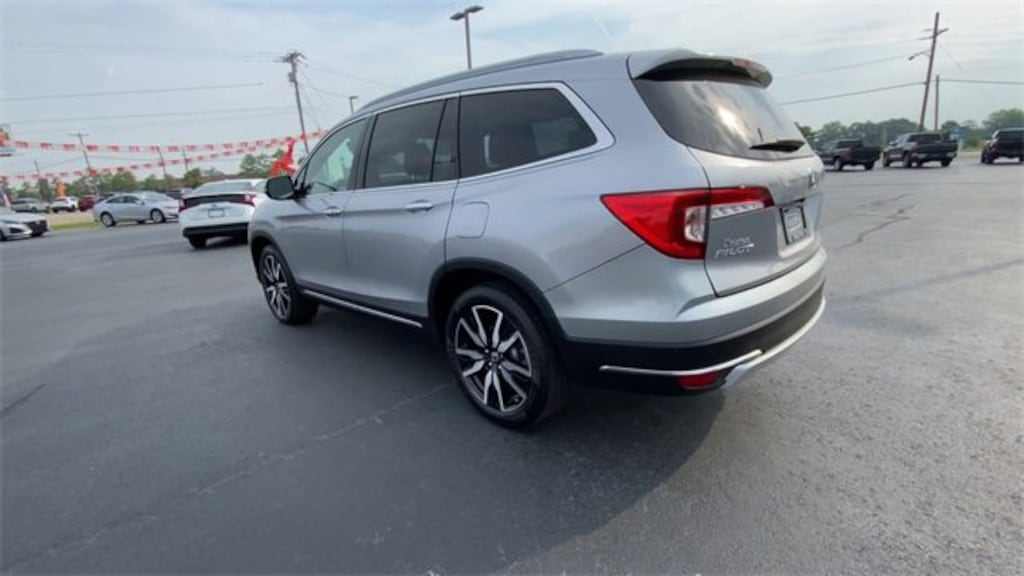 Used 2019 Honda Pilot Touring 7-Passenger FWD SUV