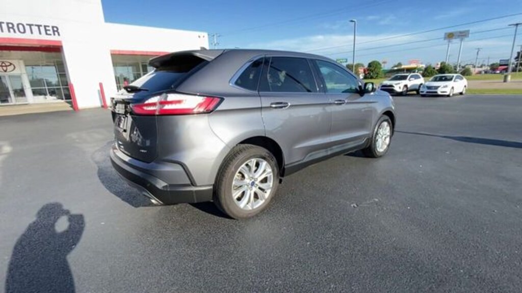 Used 2022 Ford Edge Titanium SUV