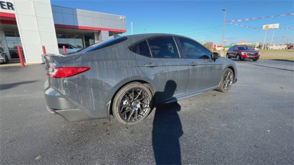 New 2025 Toyota Camry SE Sedan