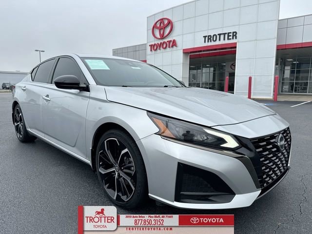2023 Nissan Altima 2.5 SR's photo