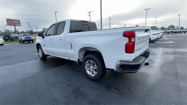 Used 2019 Chevrolet Silverado 1500 LT with VIN 1GCRWCED2KZ291537 for sale in Pine Bluff, AR