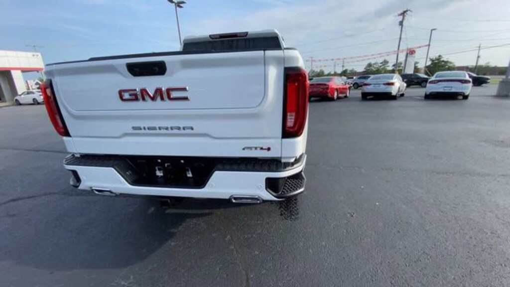 Used 2023 GMC Sierra 1500 AT4 Truck Crew Cab